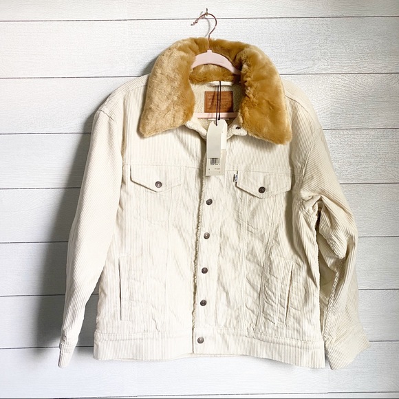 NWT Levi’s Faux Fur Corduroy Trucker Jacket - Picture 4 of 6